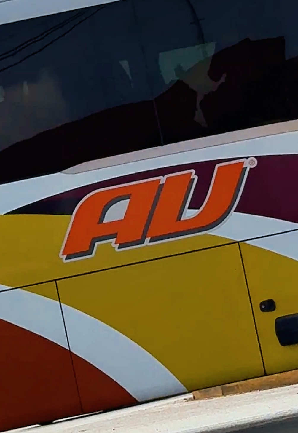 @STEREO&bull;BUS