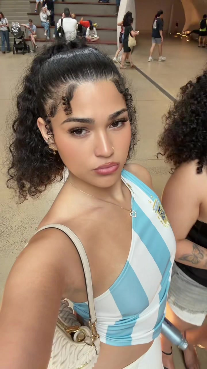 @Glo✨
