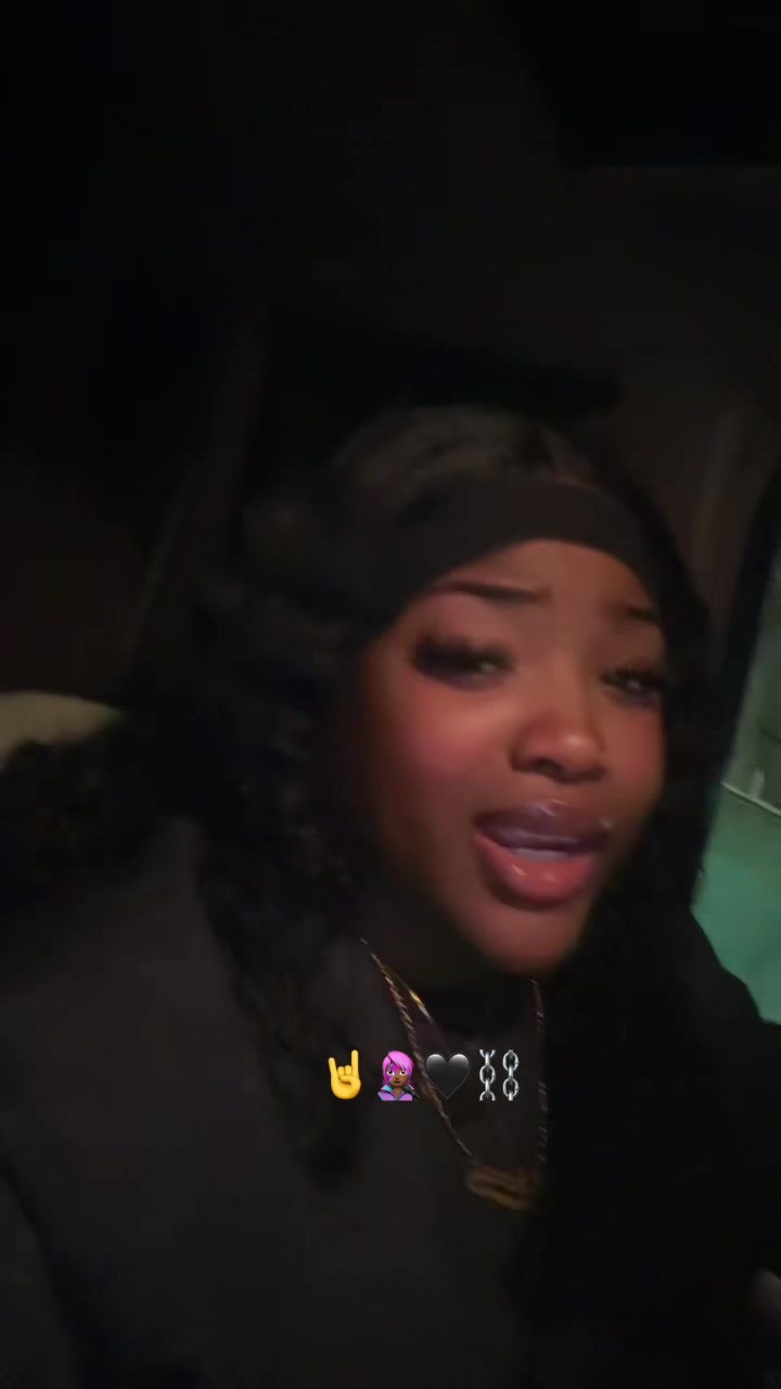 @Ashanay🫦