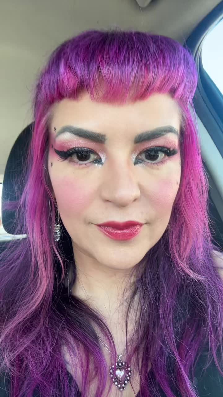 @TheHellflowers