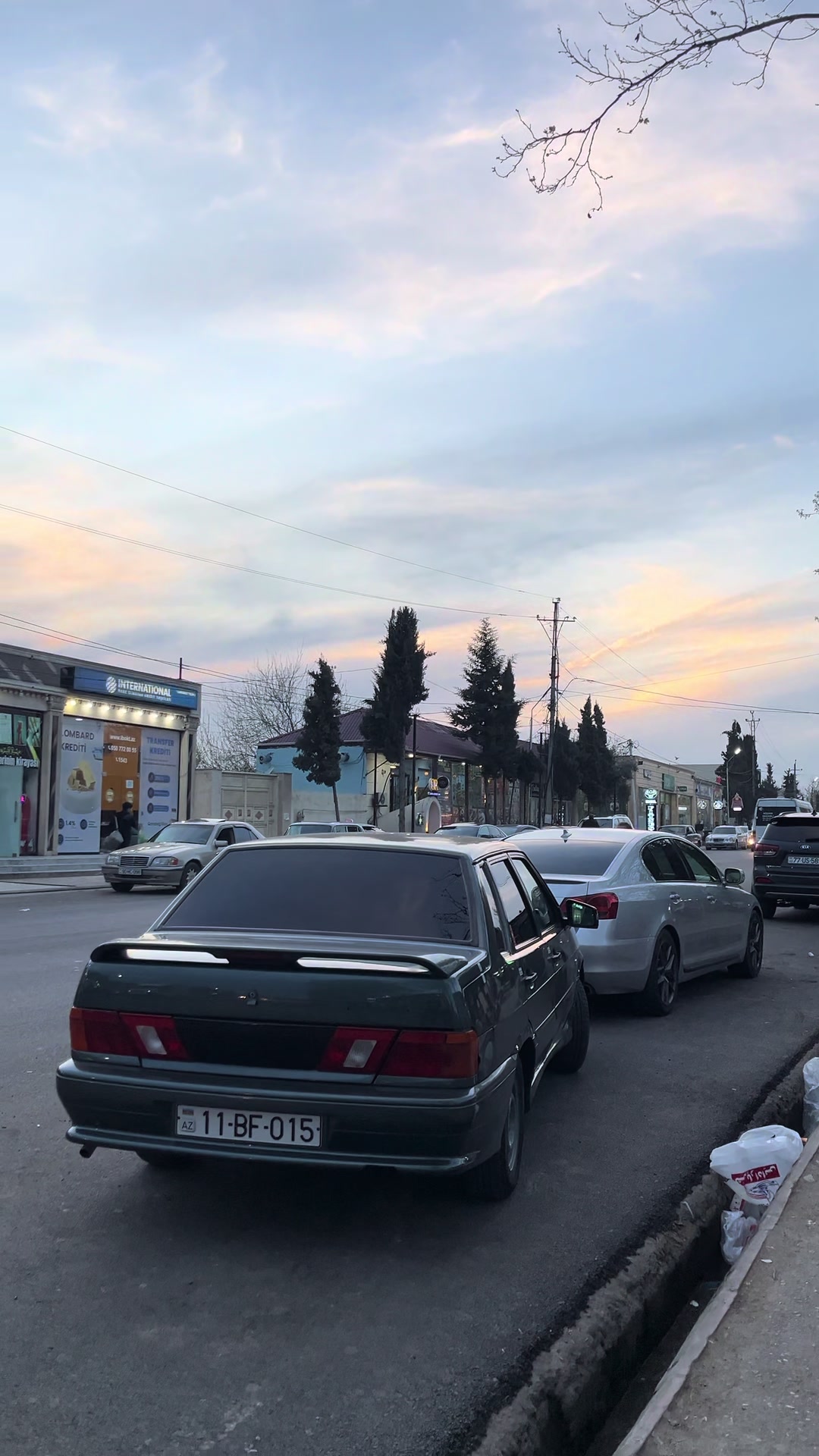 @002