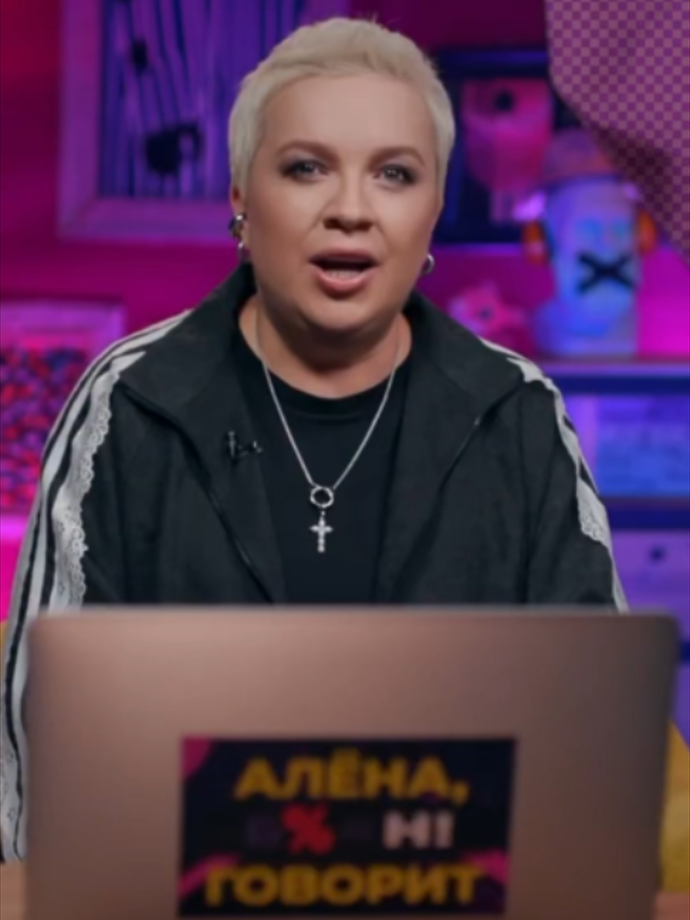 @Rus Showbiz