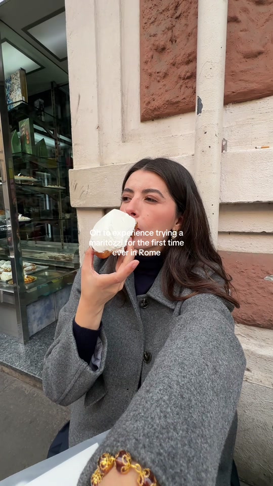 @juliezeneth