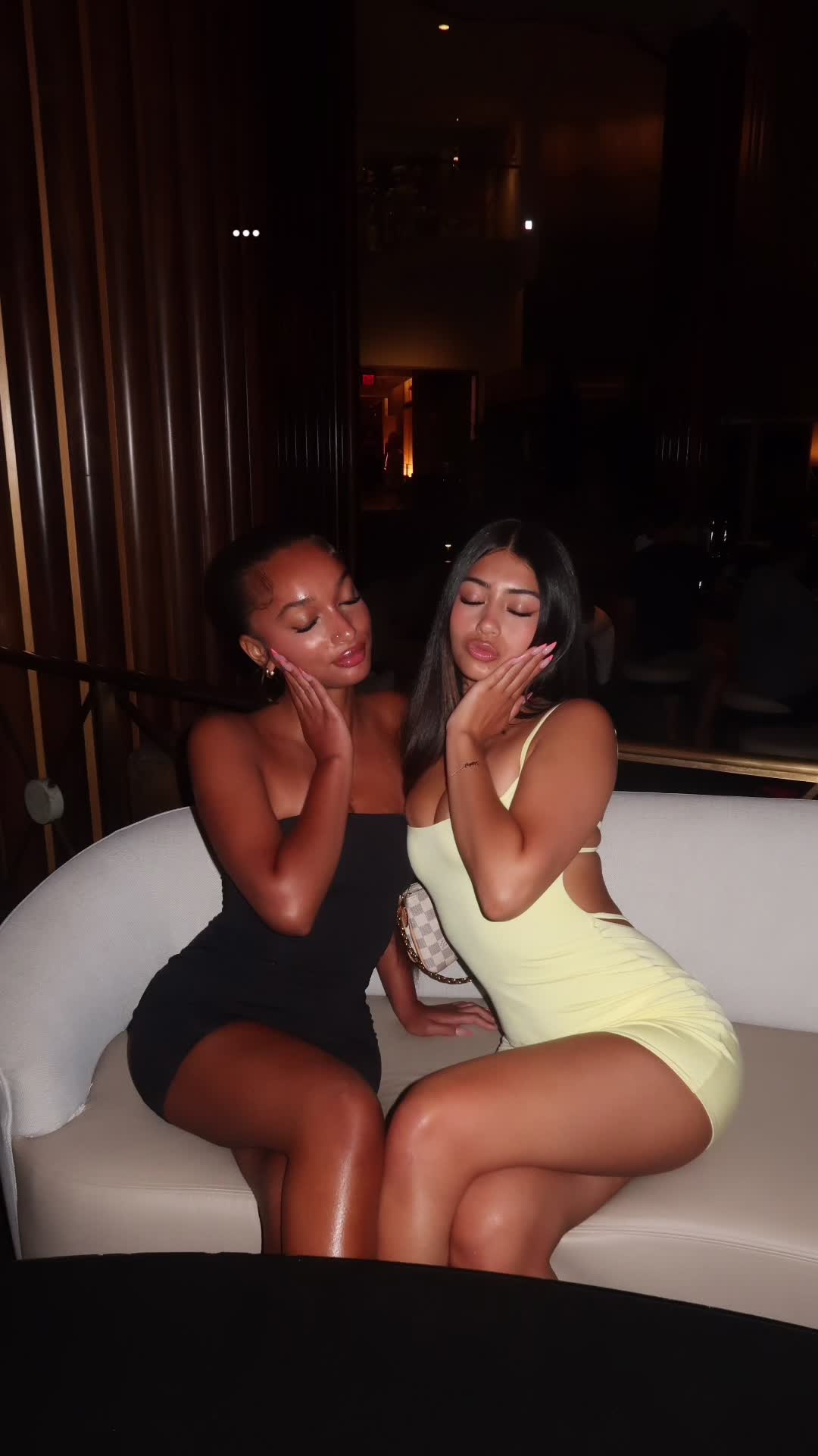 @constanzaily