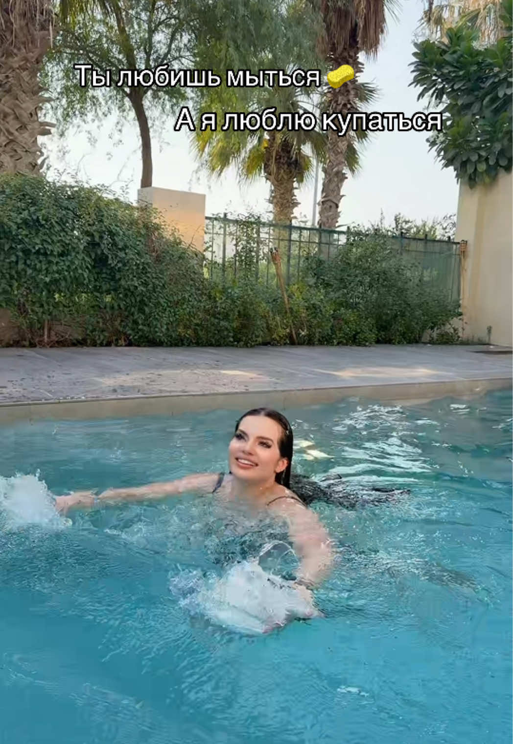 @lizivogue