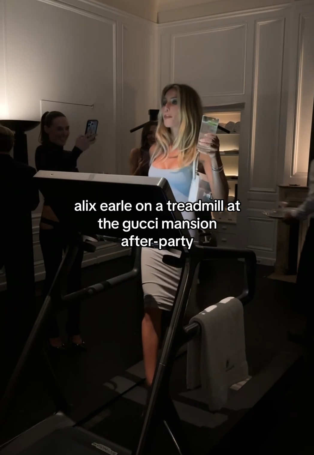 @whowhatwear