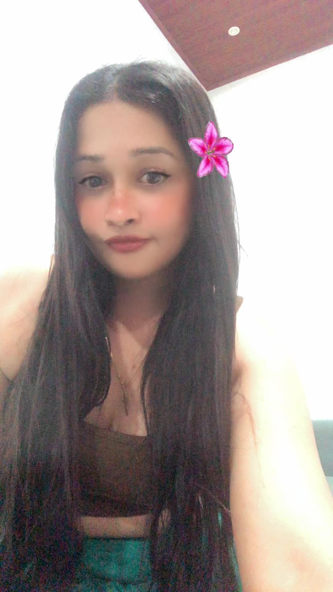 @oshini shanaya