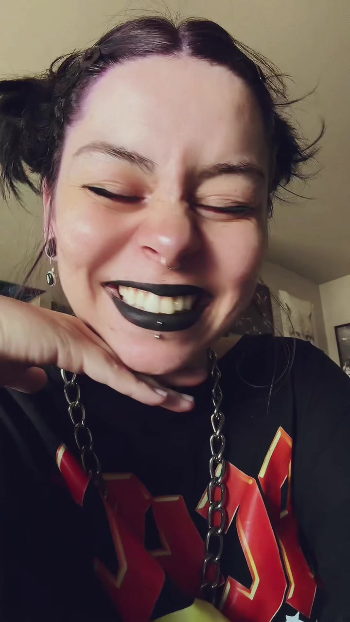@Evie.Ghoul.444