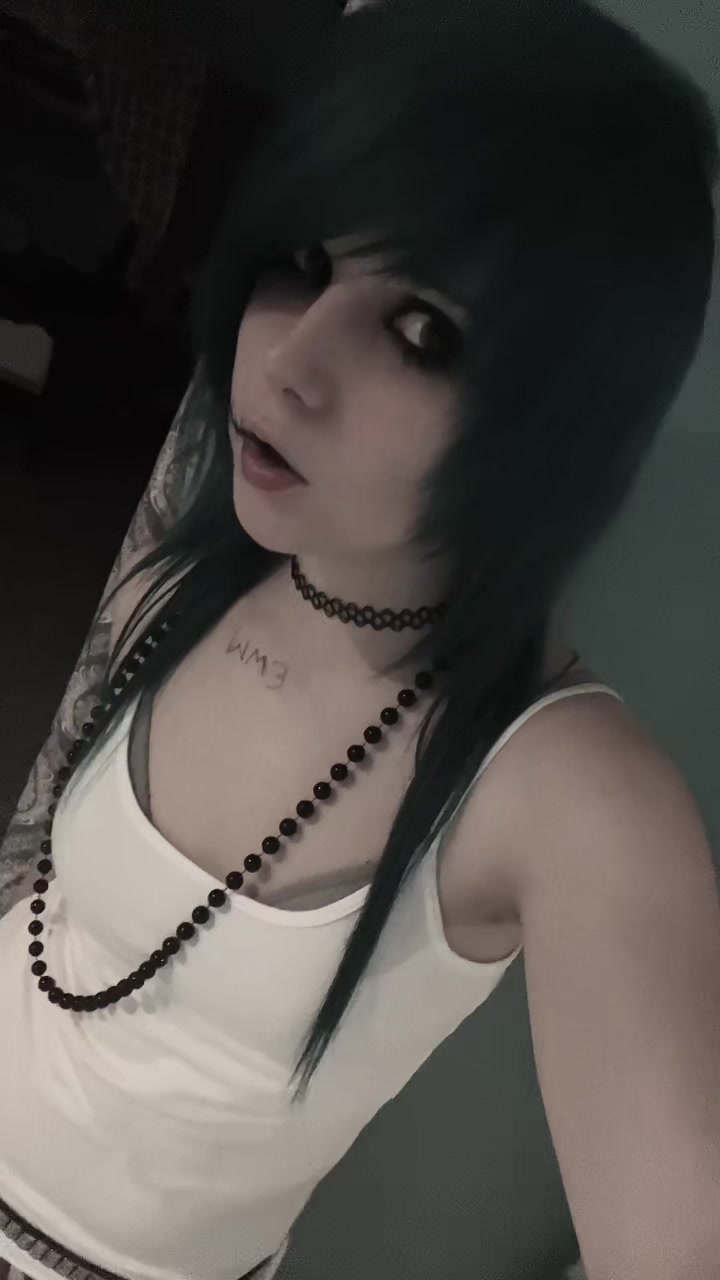 @☮︎ ava arsenic ⦻