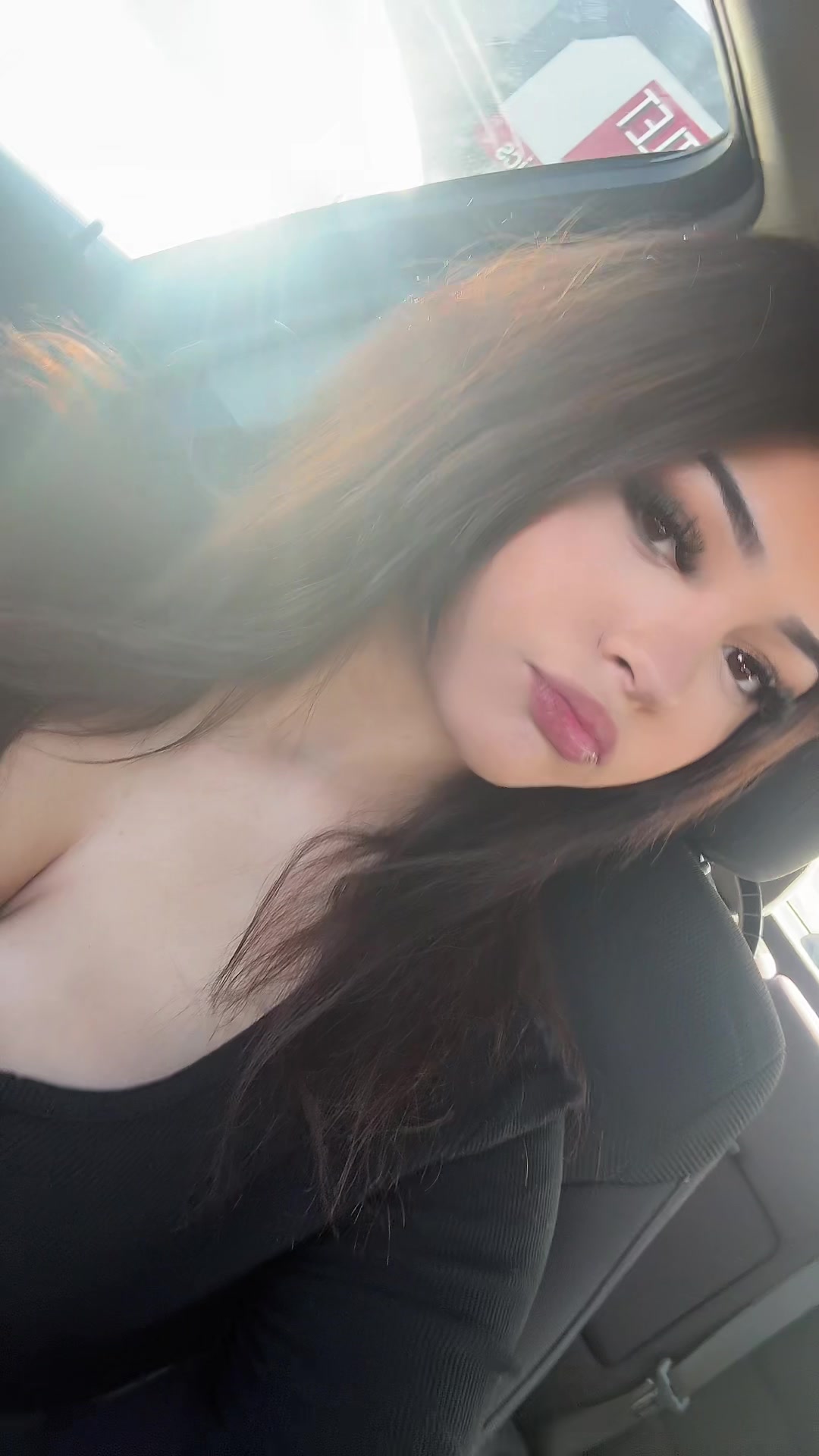 @Elisa