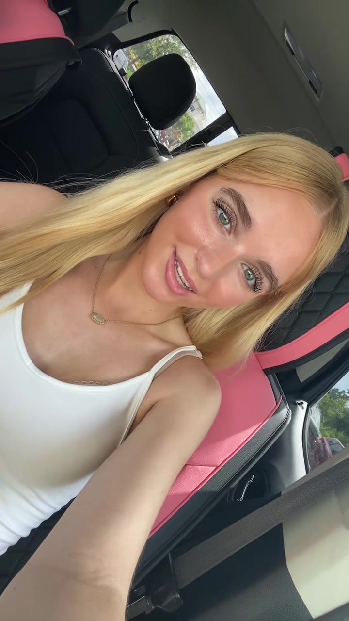 @isabella