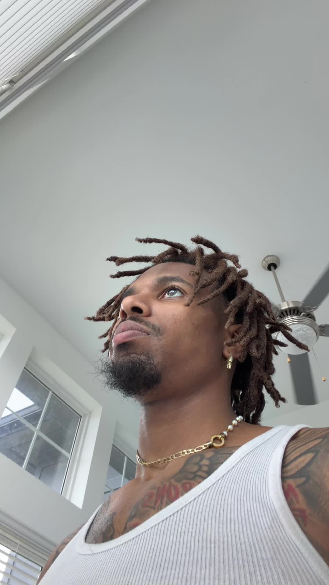 @Zip simmons|content creator