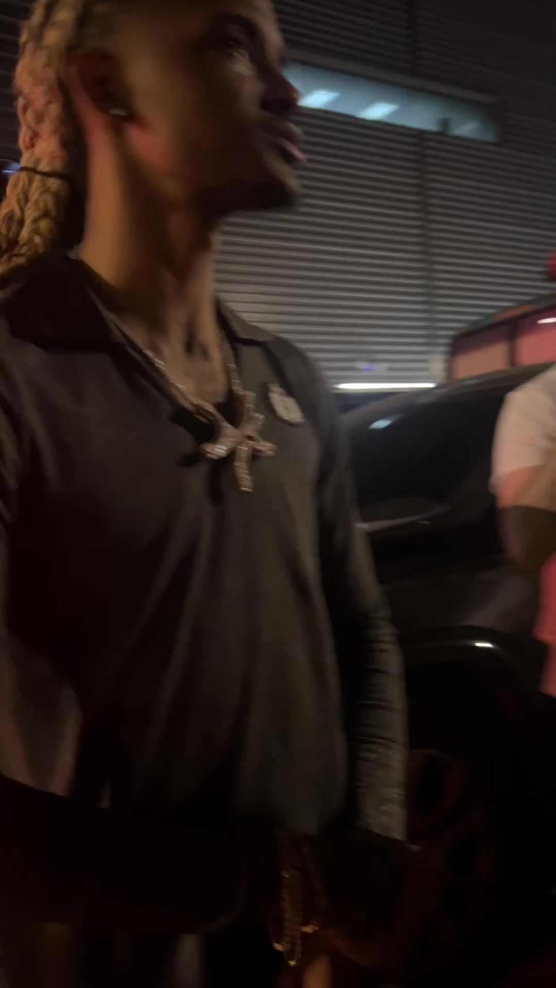 @imdrunkandindabando