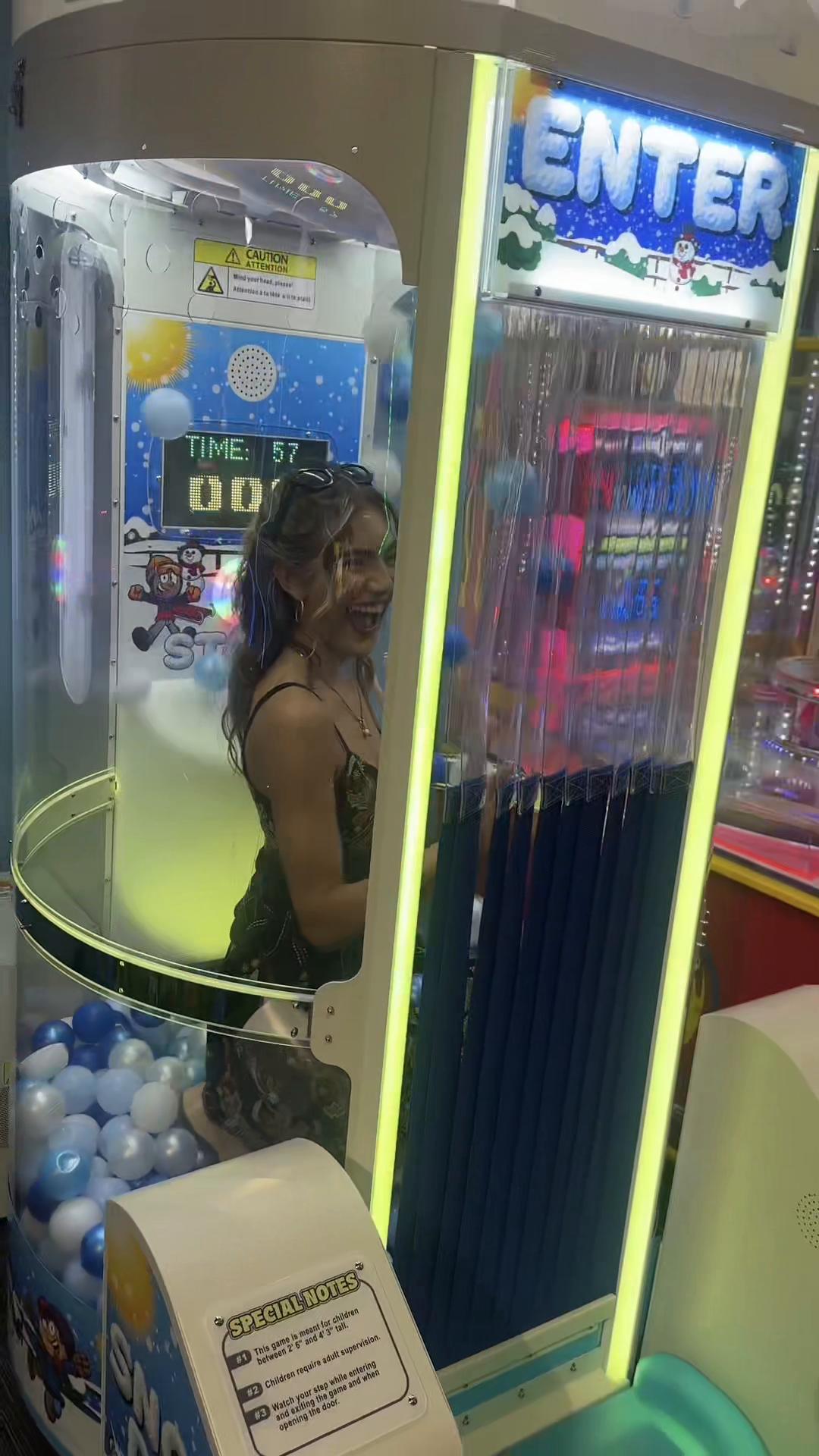@Bella