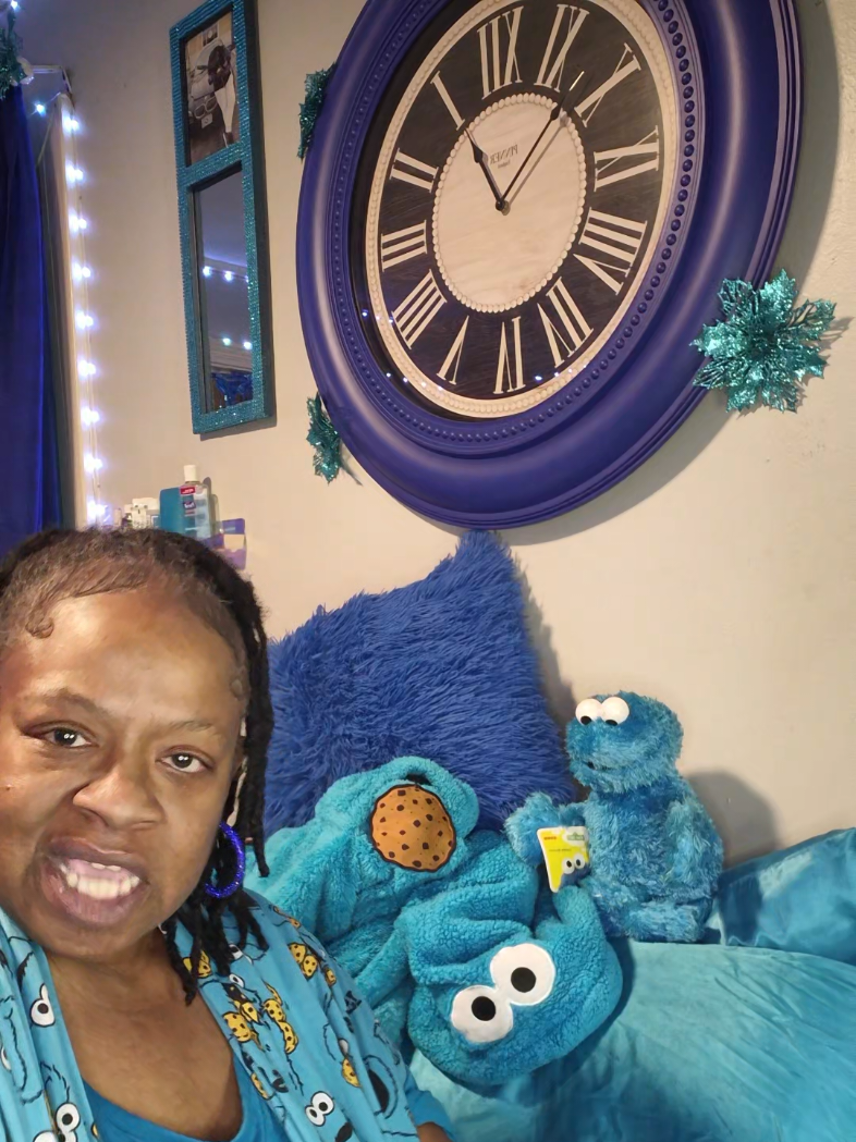 @BLUE AUNTIE 🥶
