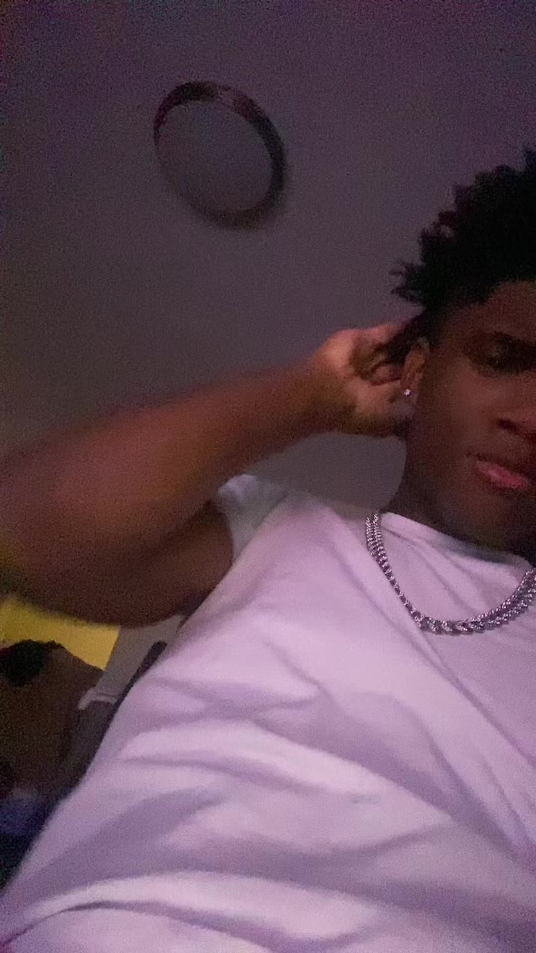 @K4frmbmore🩸