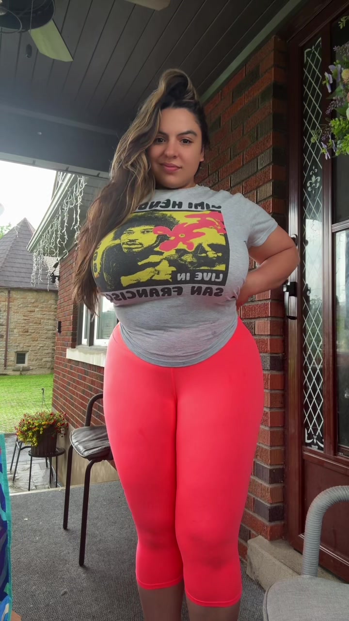 @iloveteniah