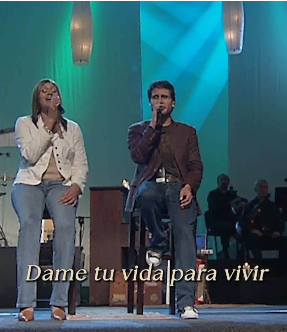 @Jesús Adrián Romero