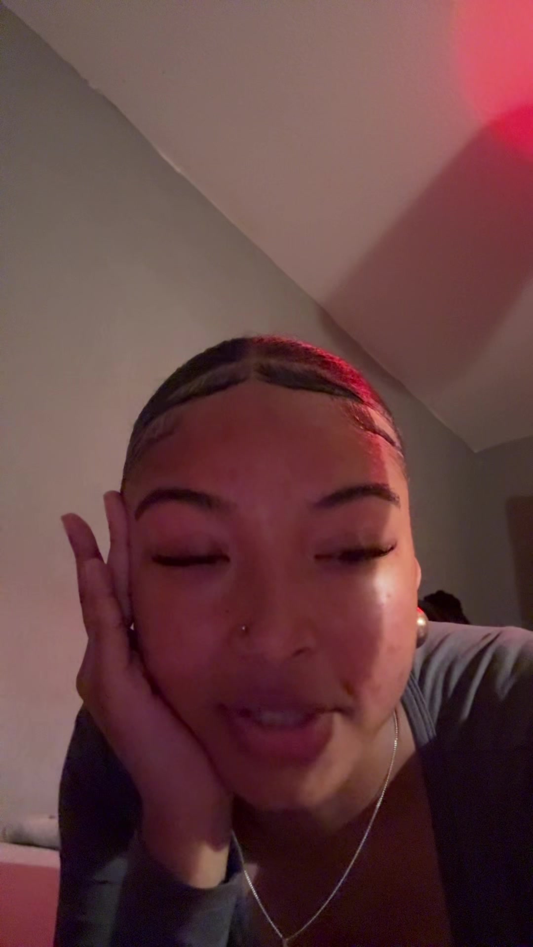 @Emiii