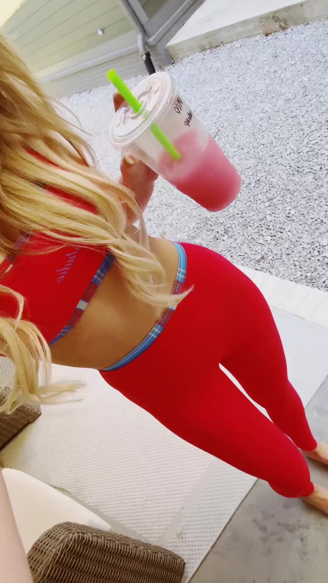 @ellaccarterr
