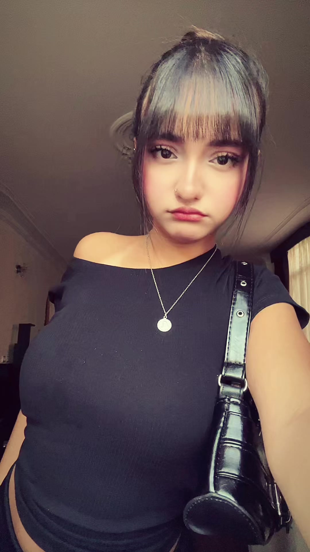 @🐚