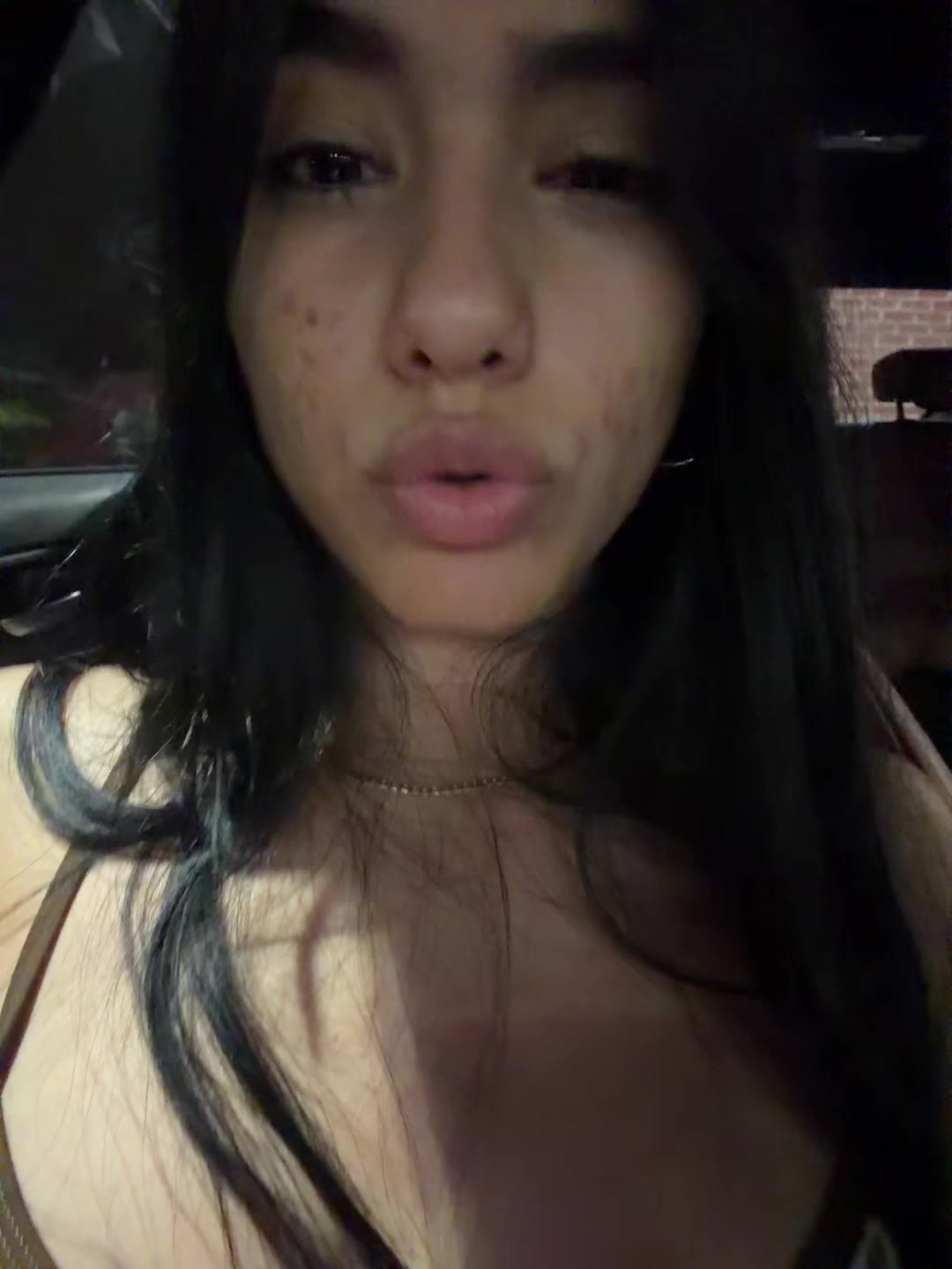 @M_🦦