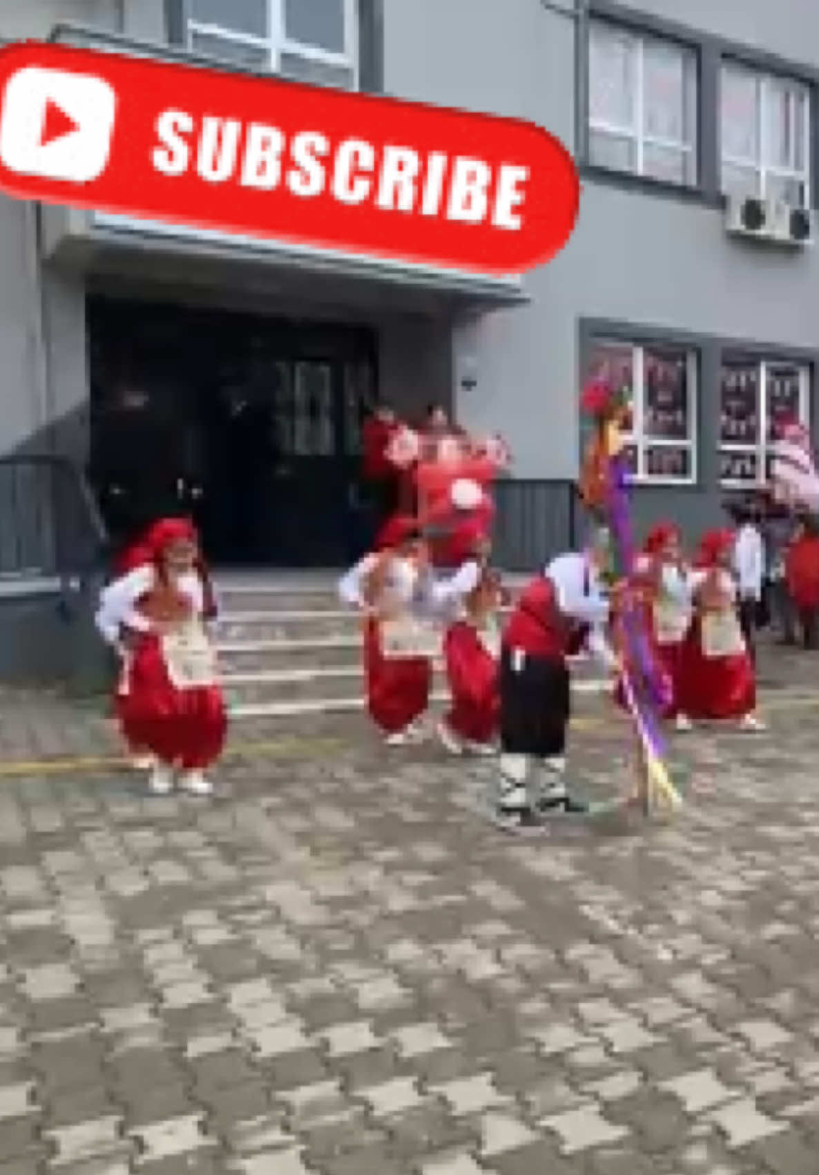 @Armoni Kost&uuml;m
