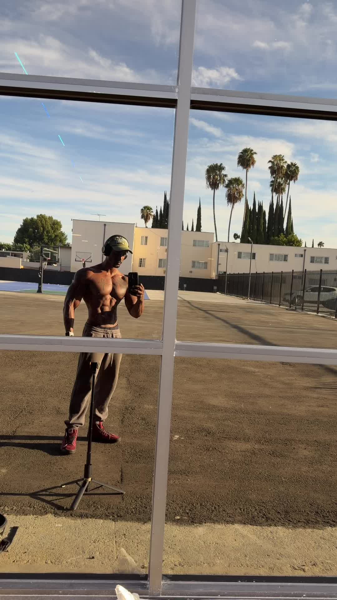 @LJ_Aesth3tic