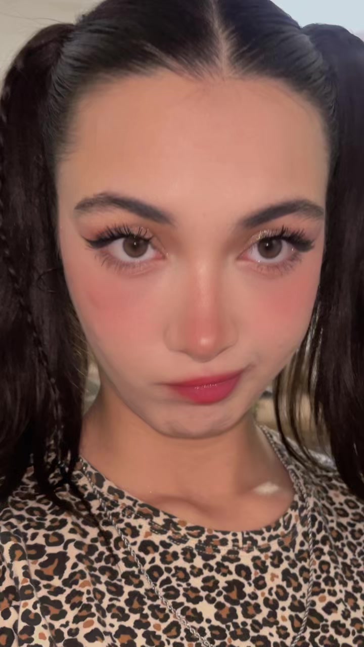 @Mehrsa