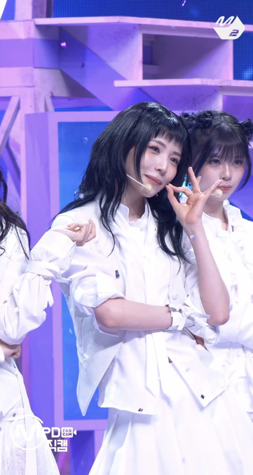 @K-pop Glitchcore