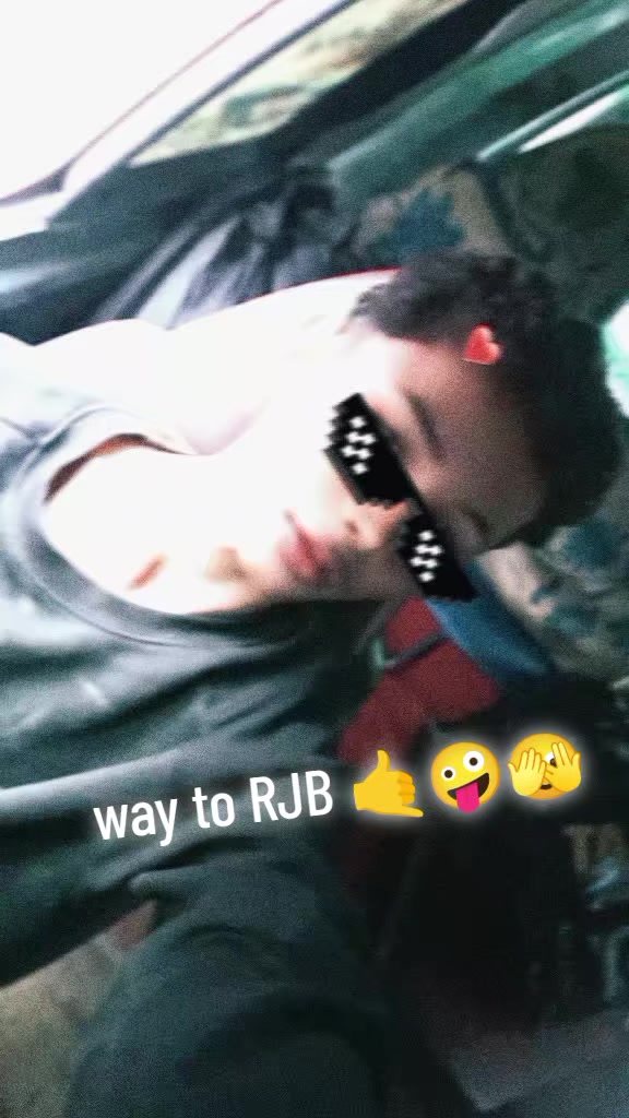 @亗 乄 MꫝղᎥនh 乄 亗