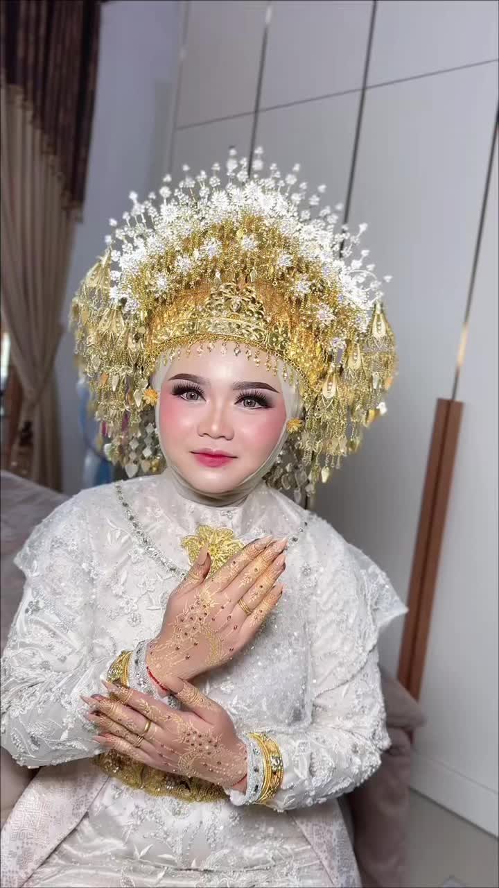 @athaya_makeup__