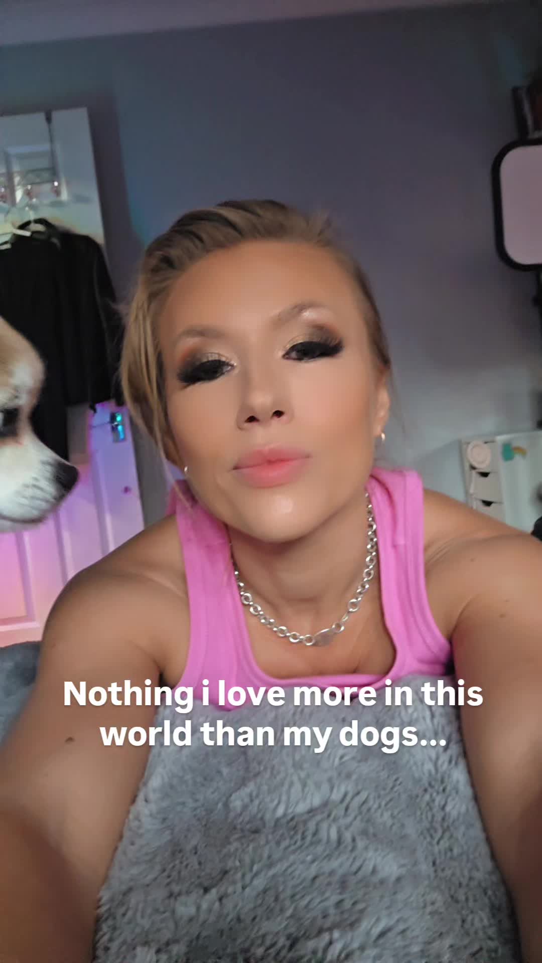 @themichellemoist