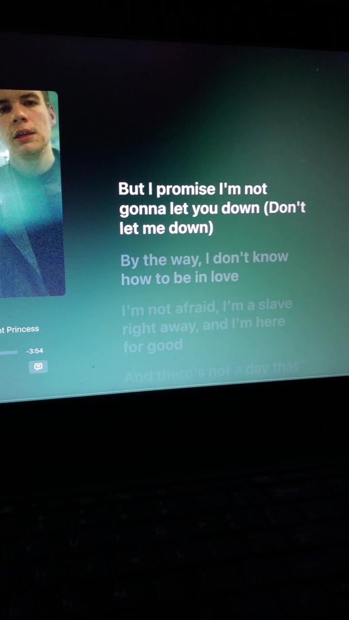 @Lyrics in ur mind 🎶