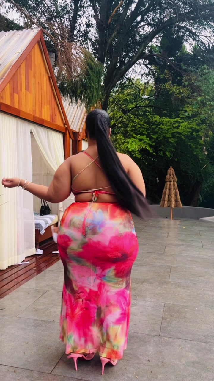 @laurahlophe2