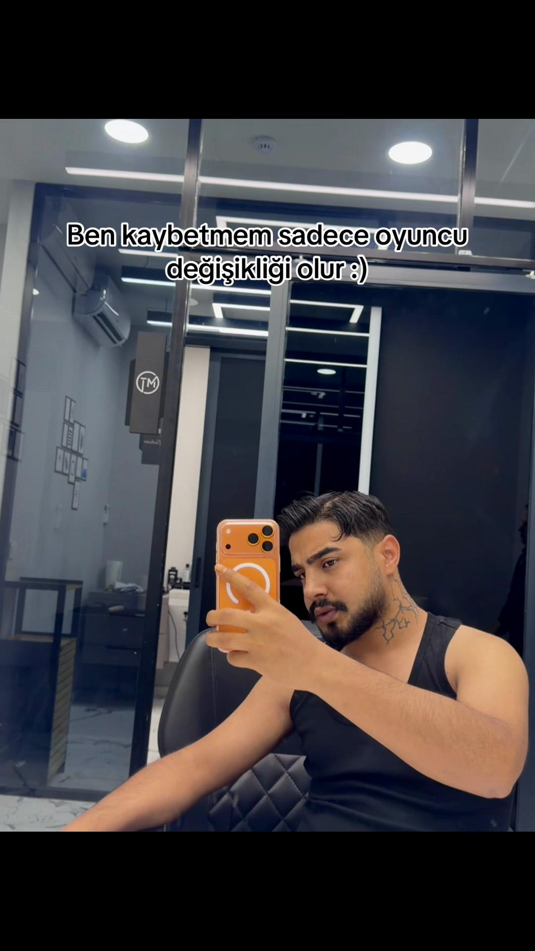 @onurreus_