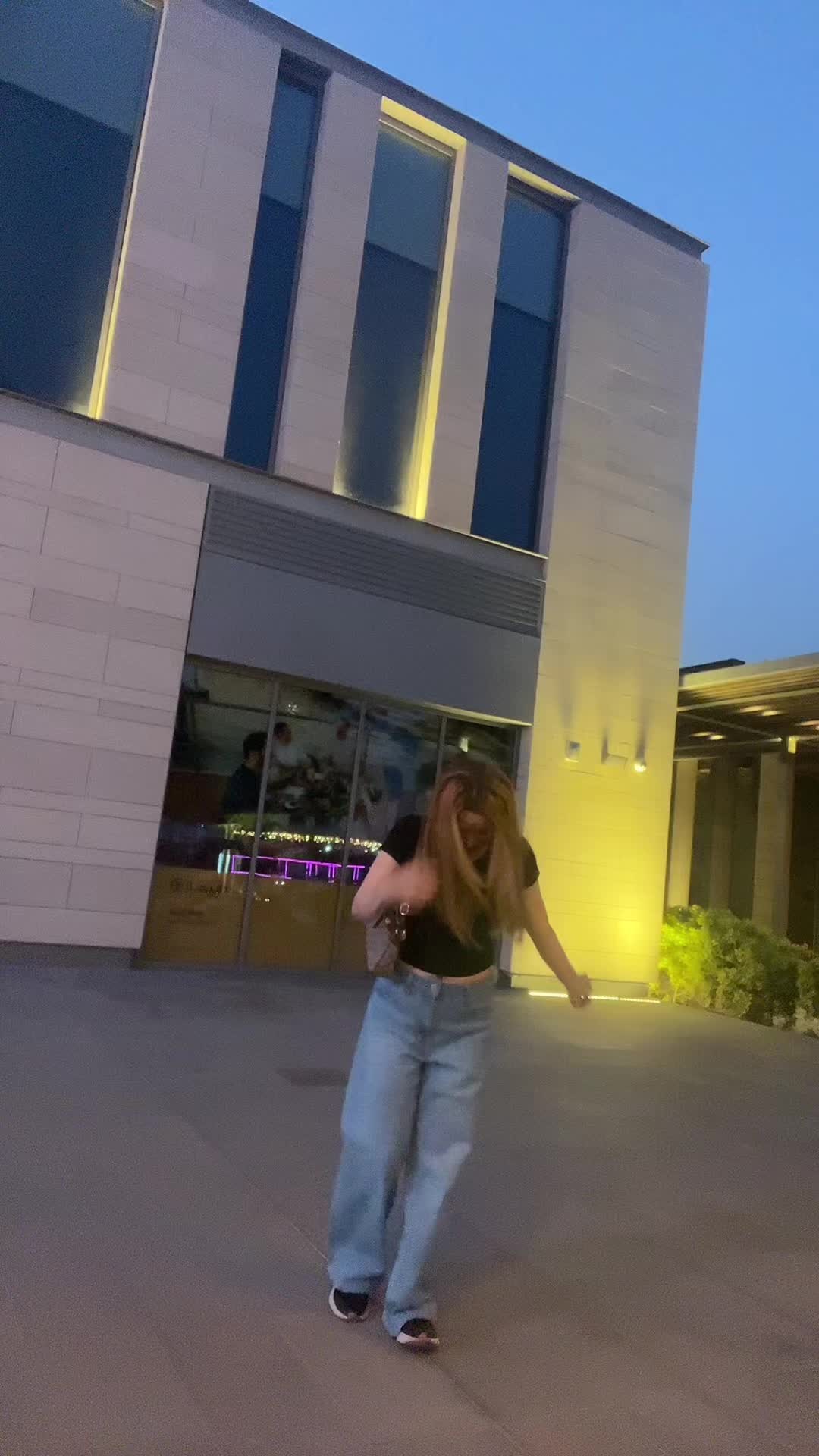 @Limbuni