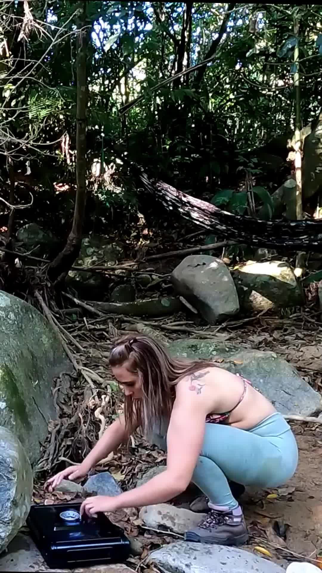 @GirlCampingSurvival.us