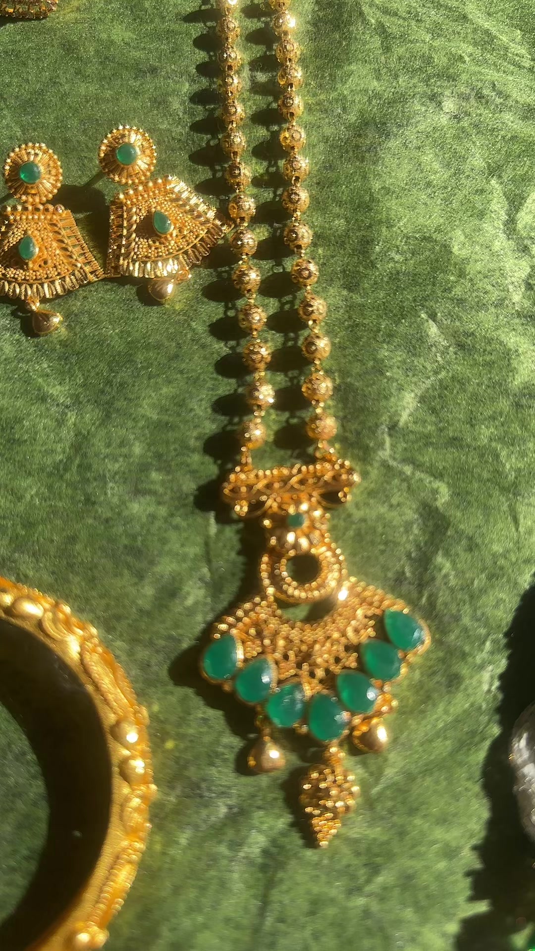 @Lavish Jewellery