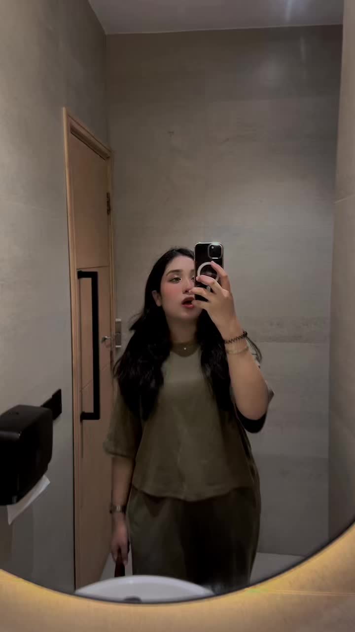 @annaparvez14