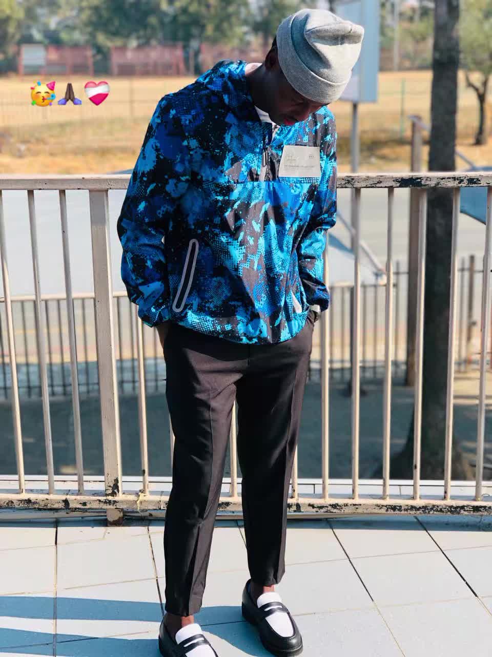 @Simphiwe Mbuyisa⭕️