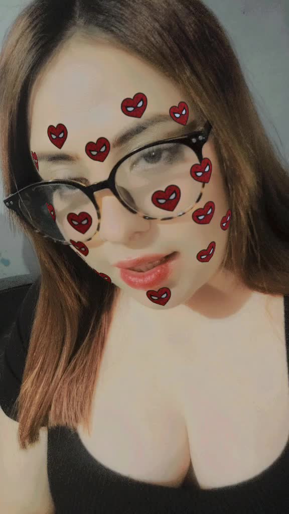 @lauᥫ᭡