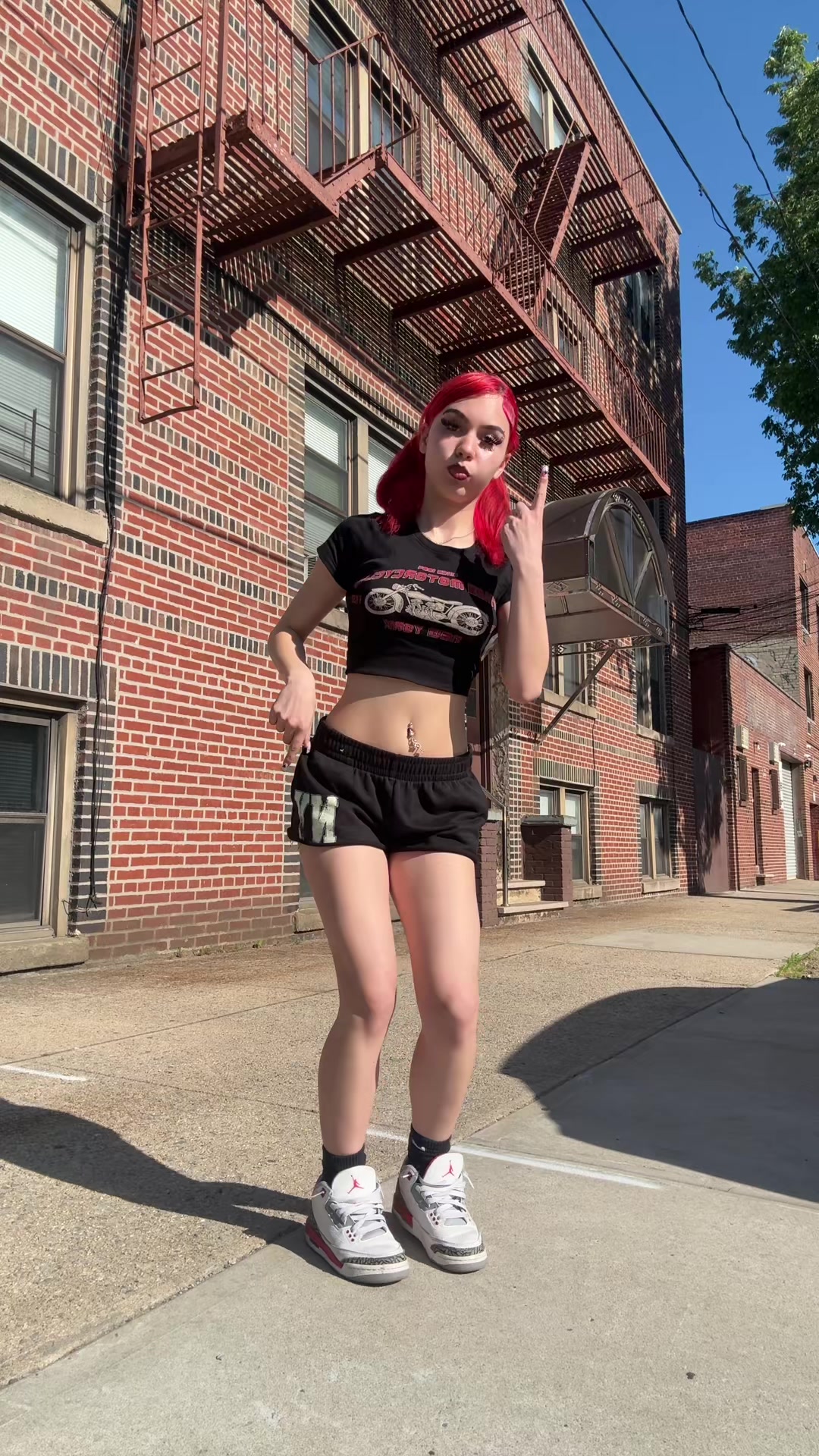 @qh0st1n