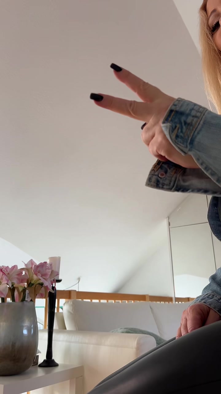 @Jessicax