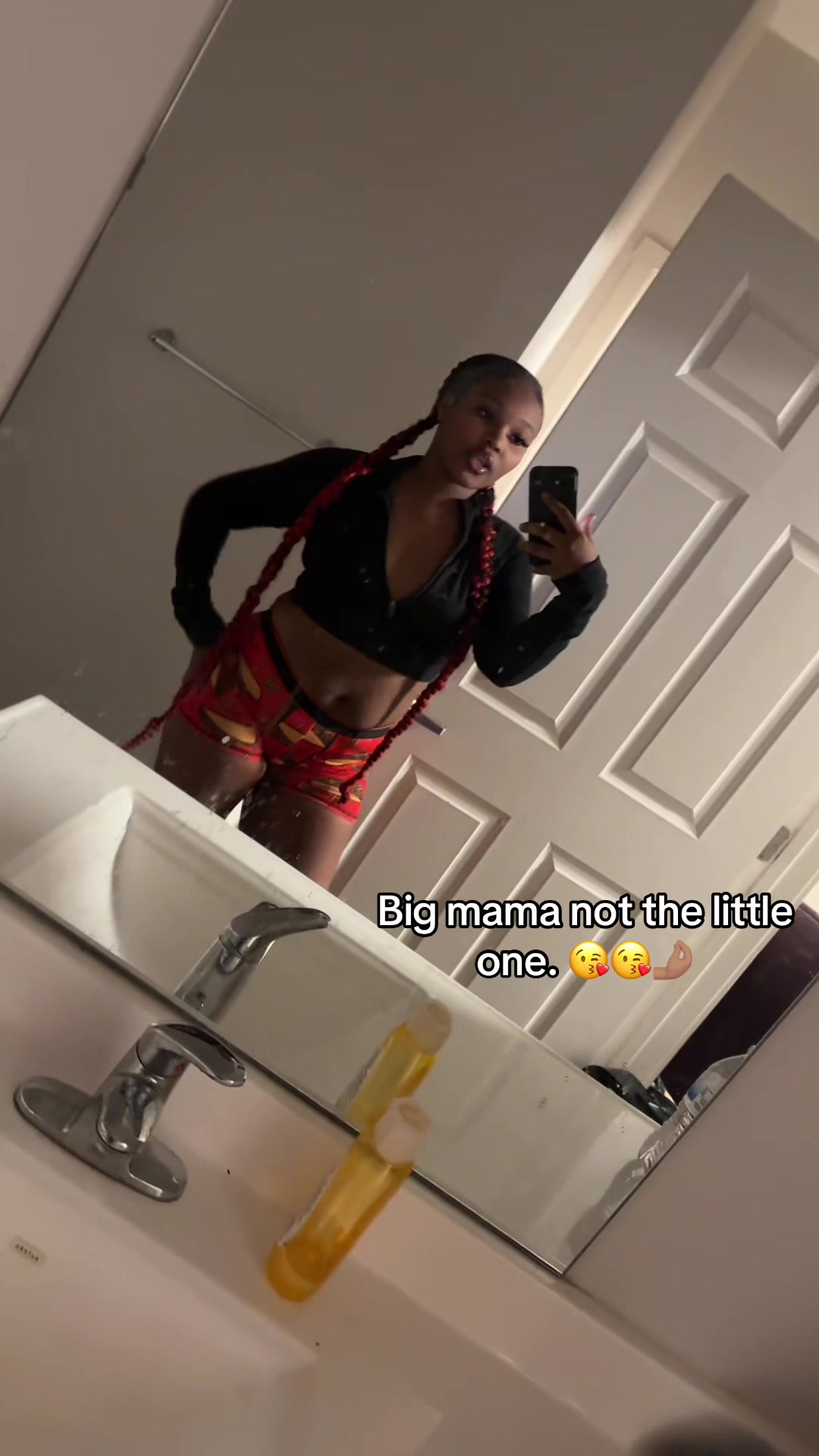 @girlmeets_world