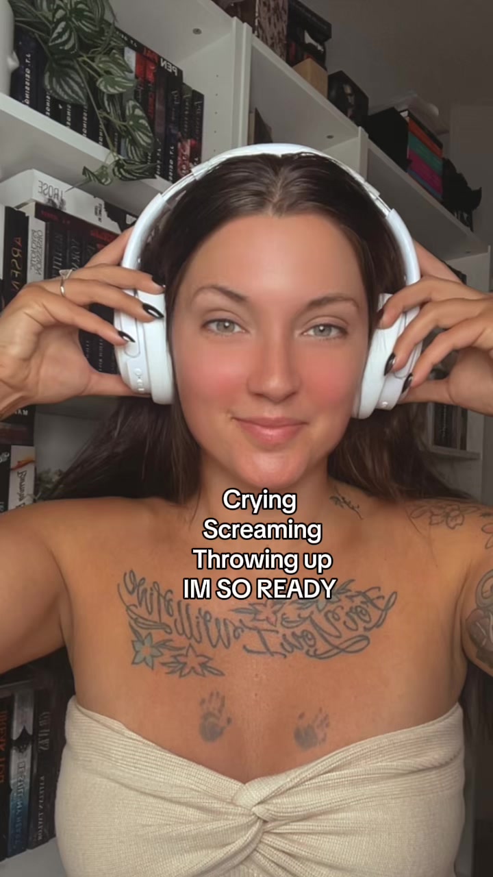 @Carly_Reads📖🎧