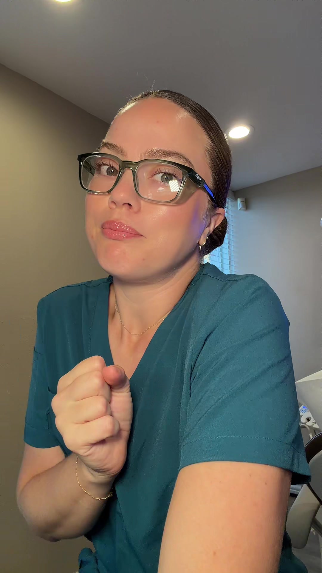 @BrushwithBritt