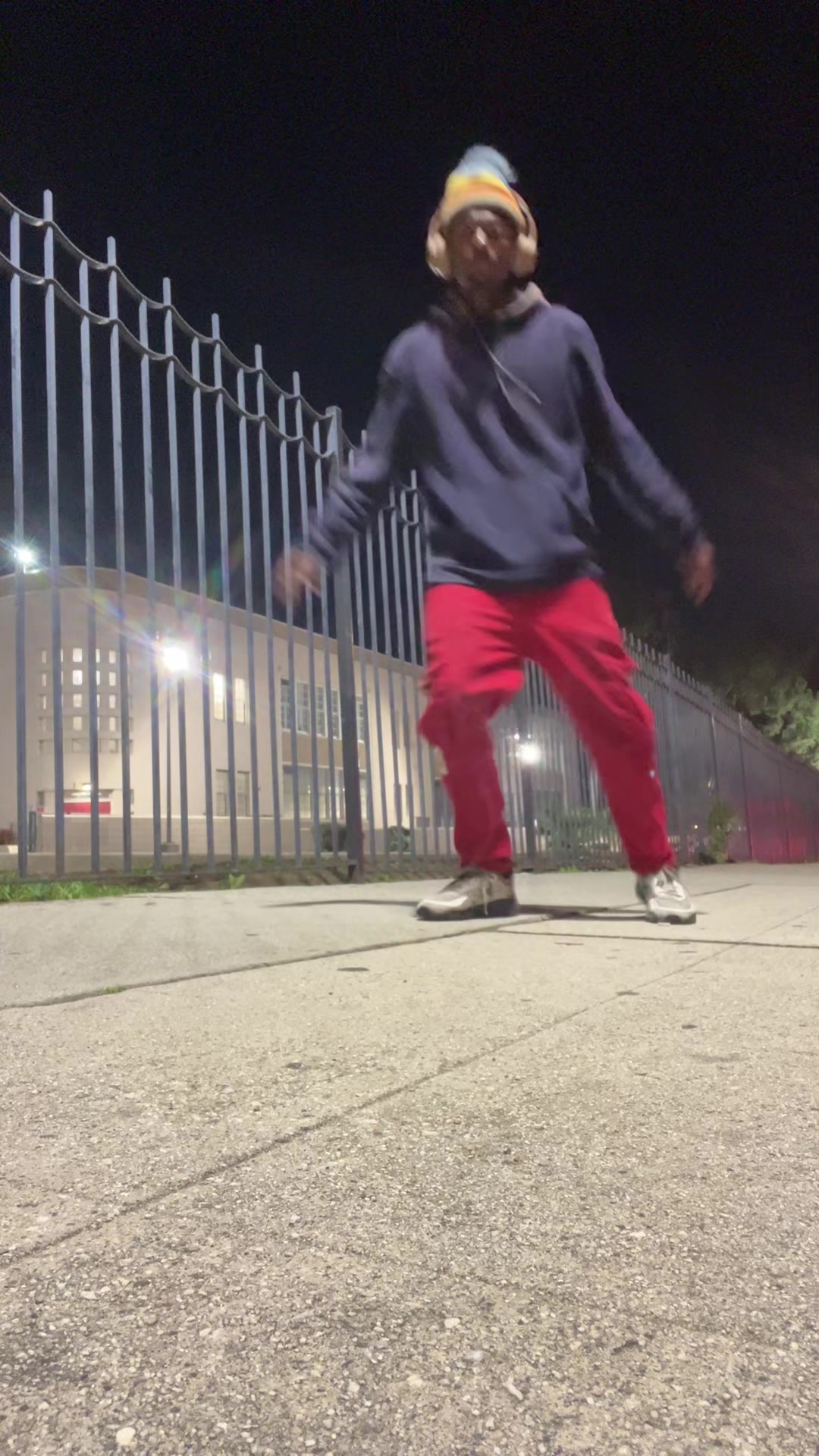 @LV