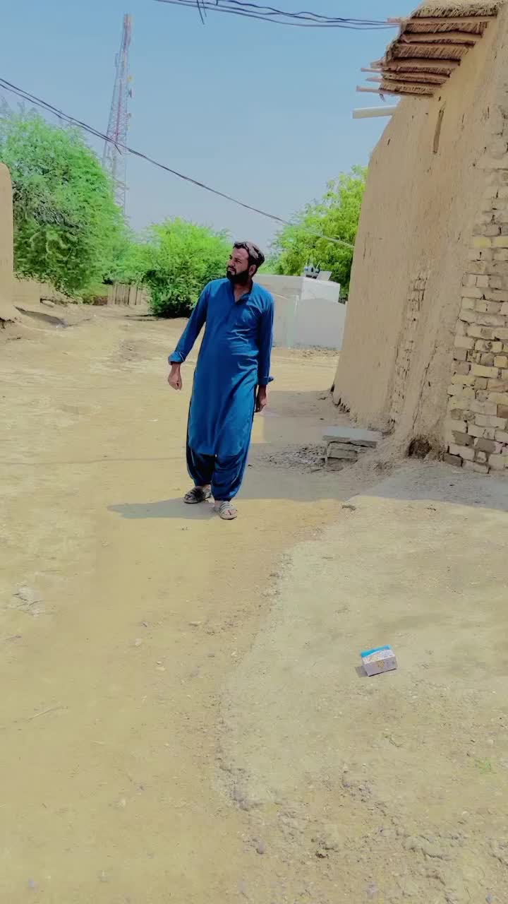 @SozaL Khan🤣