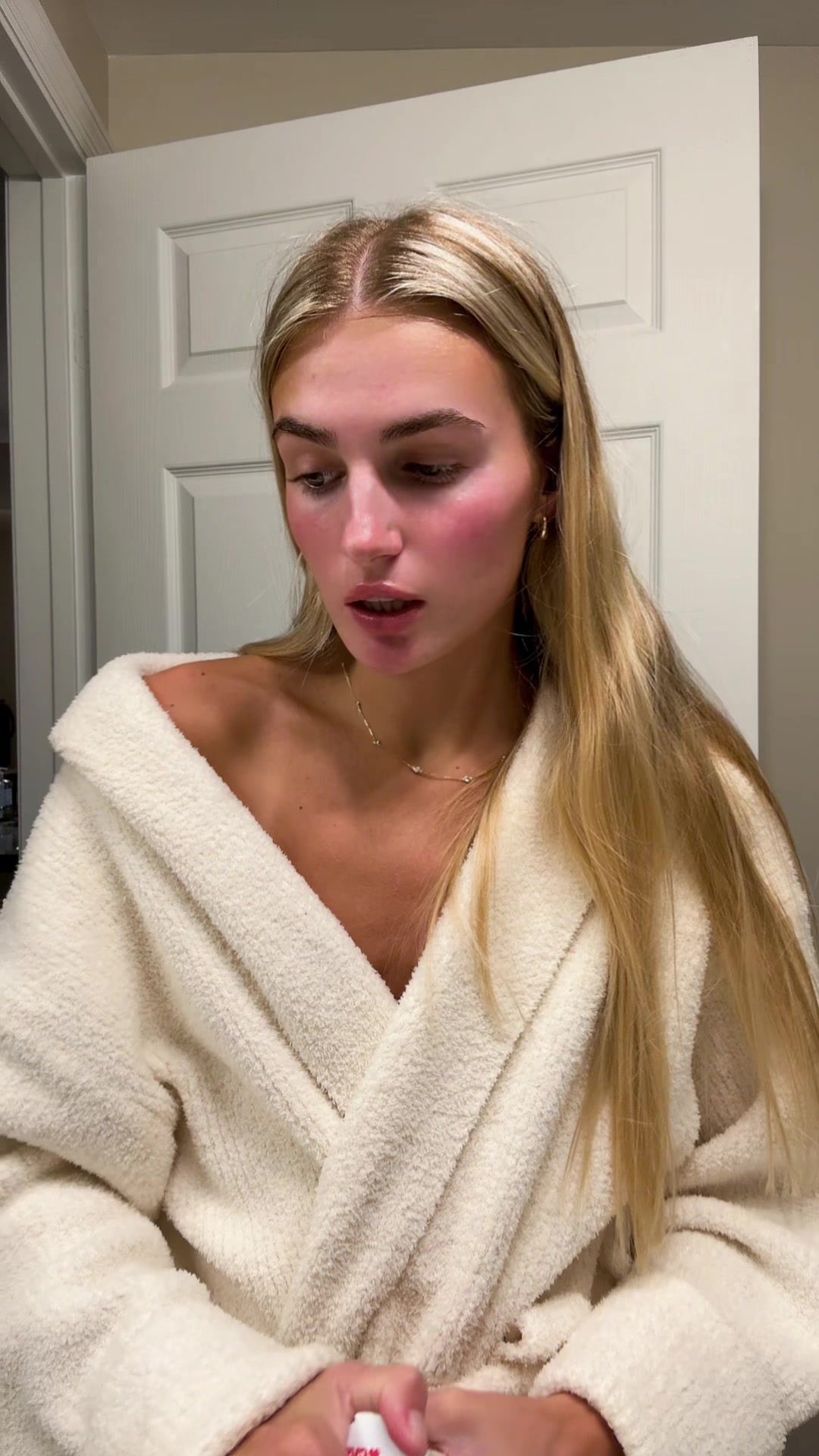 @AVA
